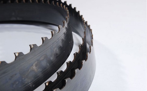 白山撞击材料中的硬点，会给带锯条带来哪些损伤？